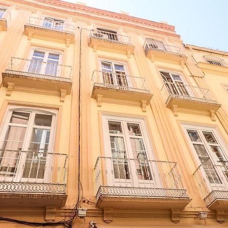 Apartamentos Catedral Малага Экстерьер фото