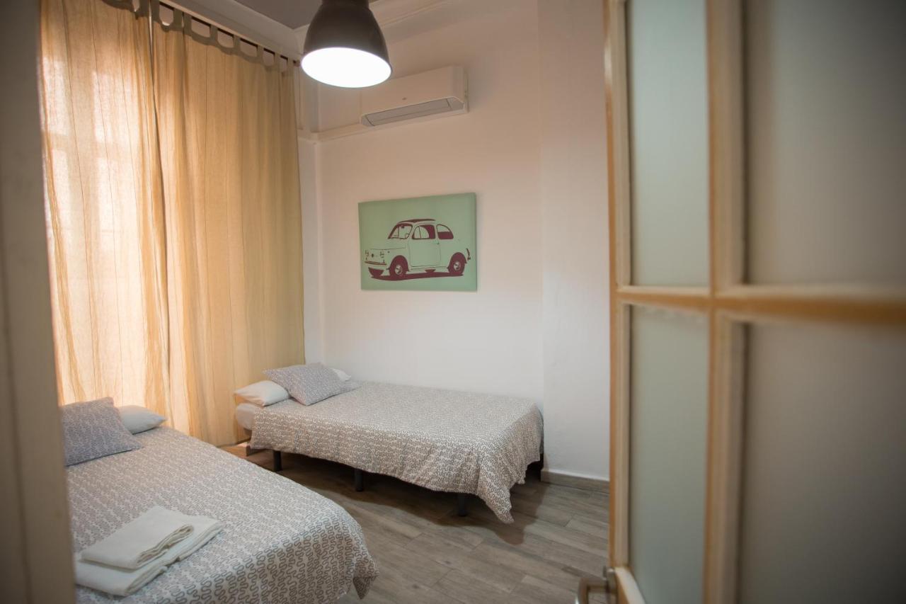 Apartamentos Catedral Малага Экстерьер фото